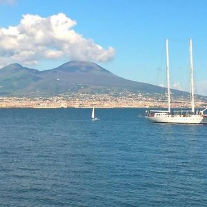 Napoli Storia E Mare